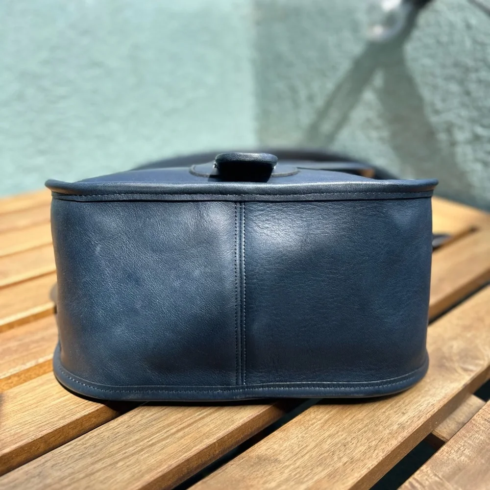 RARE VINTAGE COACH COURIER BAG! - Picture 7 of 13